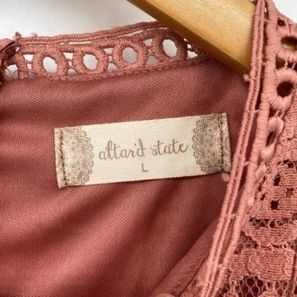 Altar'd State Pink Lace Overlay Marsala Wedding Sheath Large Short Sleeve Dress - Picture 4 of 6